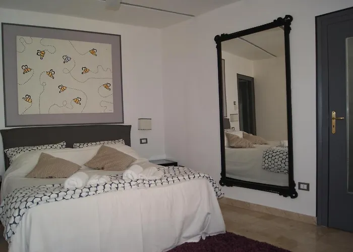 Beeclaire Apartman Palermo