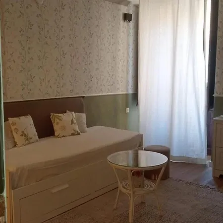 Beeclaire Apartment
