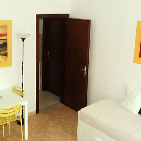 Beeclaire Apartment